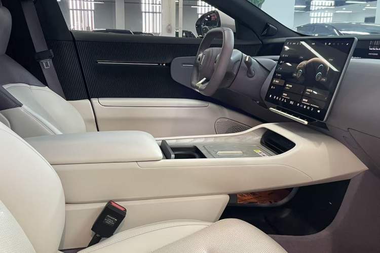 Used Avatr 12 2025 Ultra Extended-Range Edition Interior 5