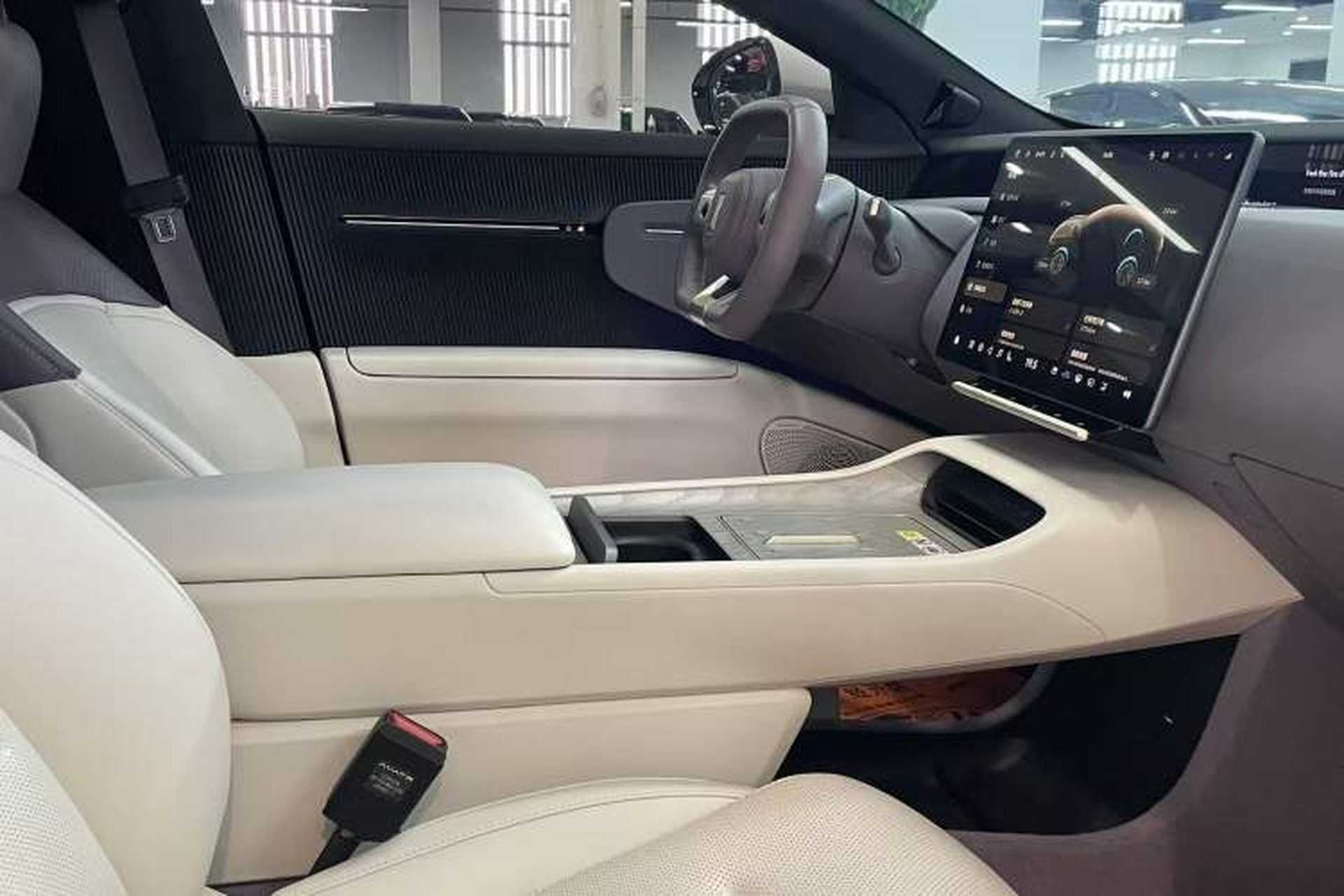 Used Avatr 12 2025 Ultra Extended-Range Edition Interior 5