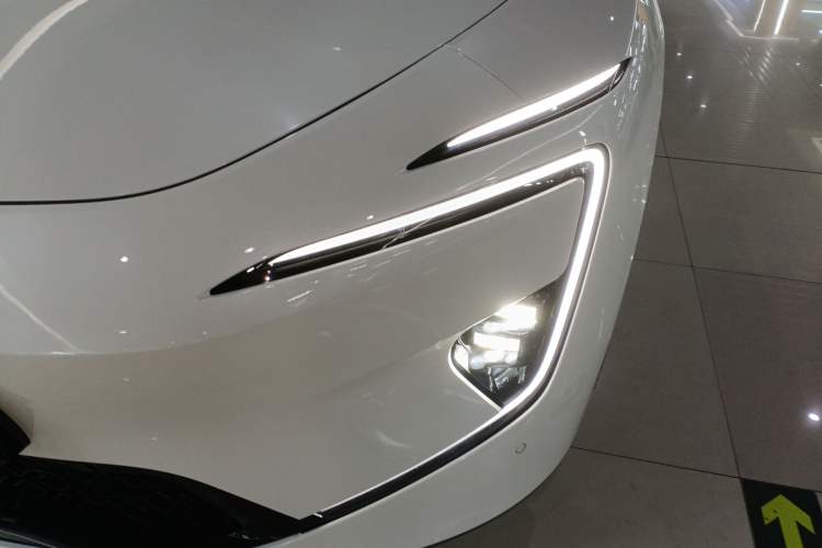 Used Avatr 12 2025 Max Extended-Range Edition Left Front Headlight