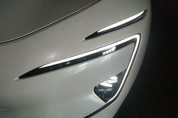 Used Avatr 12 2025 Year Updated Max All-Electric Version Left Front Headlight