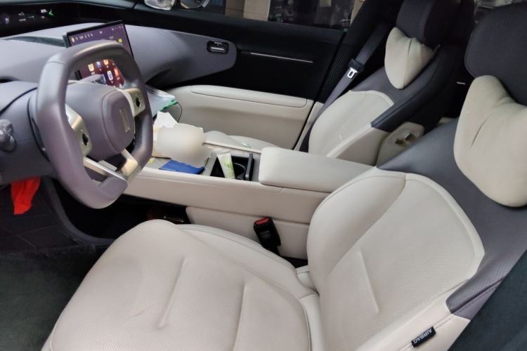 Used Avatr 12 2025 Refresh Max Extended-Range Version Left Front Seat