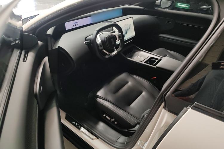 Used Avatr 12 2025 Max Extended-Range Edition Left Front Seat