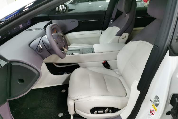 Used Avatr 12 2025 Max Extended-Range Edition Left Front Seat