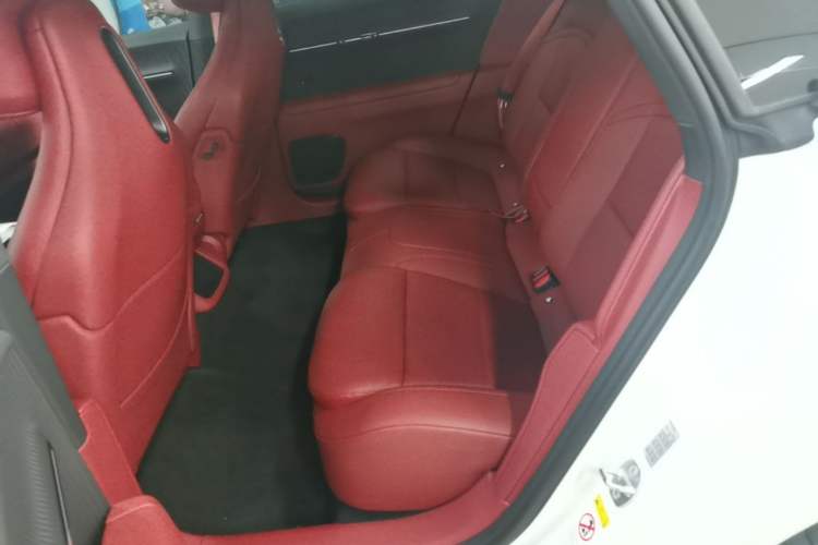 Used Avatr 12 2025 Updated Ultra All-Electric Four-Wheel Drive Left Rear Seat