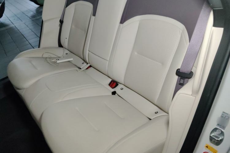 Used Avatr 12 2025 Max Extended-Range Edition Left Rear Seat