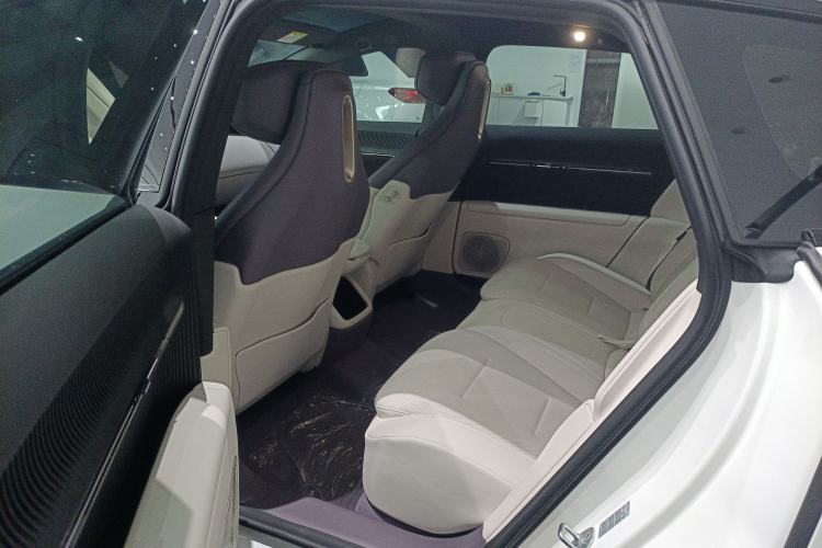 Used Avatr 12 2025 Year Updated Ultra Extended-Range Version Left Rear Seat