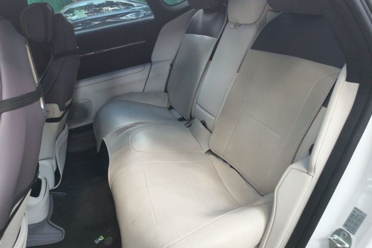 Used Avatr 12 2025 Ultra Extended-Range Edition Left Rear Seat