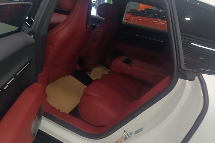 Used Avatr 12 2025 Year Updated Ultra Extended-Range Version Left Rear Seat