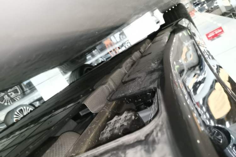 Used Avatr 12 2025 Year Updated Ultra Extended-Range Version Left Side Sill