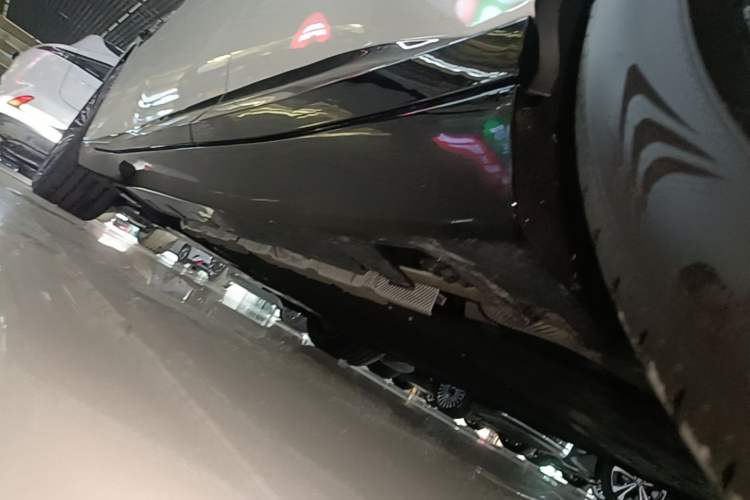 Used Avatr 12 2025 Year Updated Ultra Extended-Range Version Left Side Sill