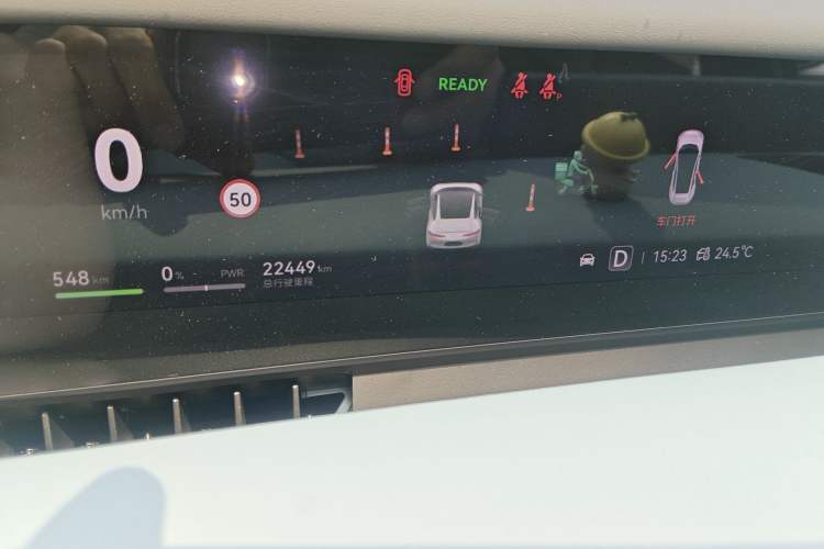 Used Avatr 12 2025 Master All-Electric Four-Wheel Drive Odometer Close Up