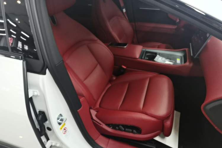 Used Avatr 12 2025 Updated Ultra All-Electric Four-Wheel Drive Right Front Seat
