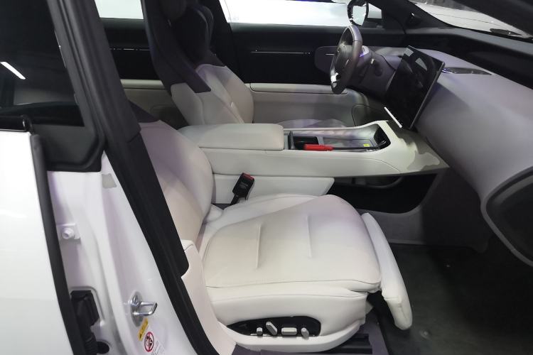 Used Avatr 12 2025 Ultra Extended-Range Edition Right Front Seat