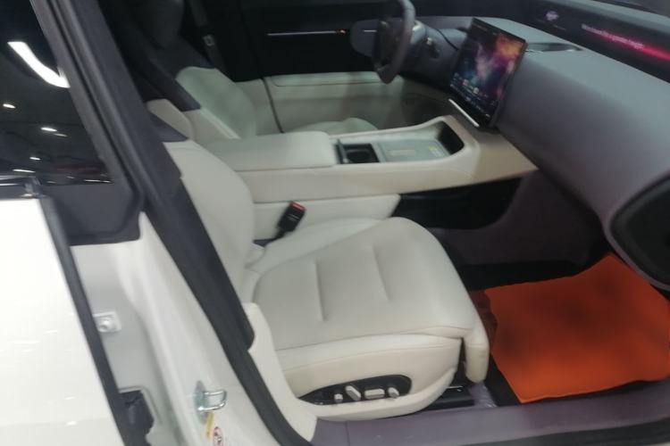 Used Avatr 12 2025 Ultra Extended-Range Edition Right Front Seat