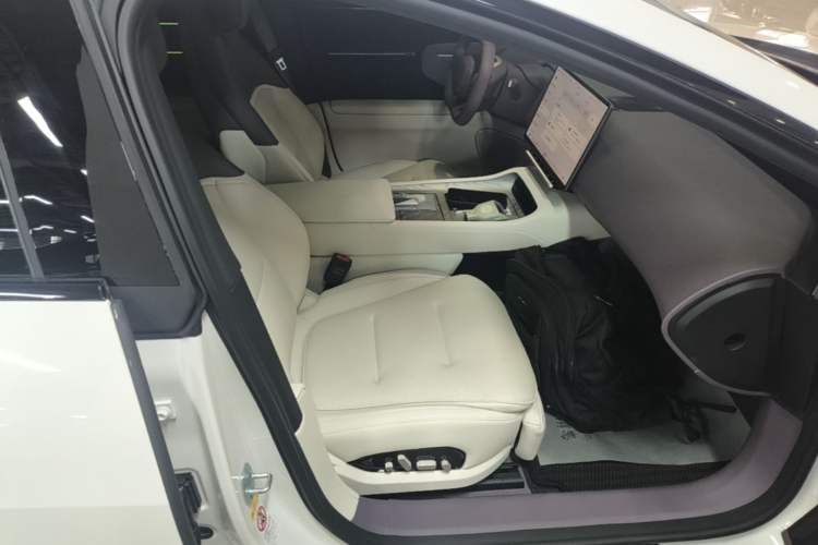 Used Avatr 12 2025 Refresh Max Extended-Range Version Right Front Seat