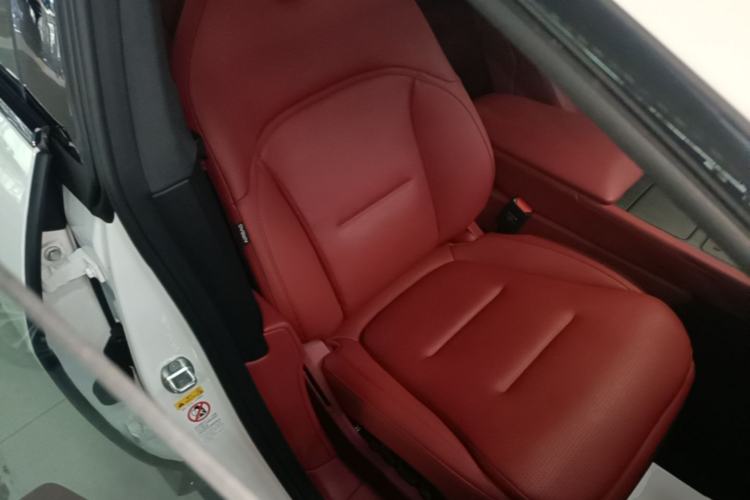 Used Avatr 12 2025 Year Updated Ultra Extended-Range Version Right Front Seat