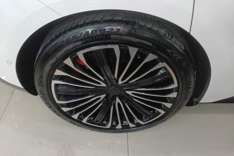 Used Avatr 12 2025 Max Extended-Range Edition Right Rear Wheel Hub