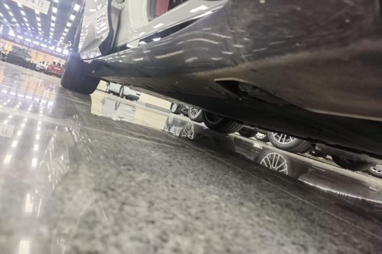 Used Avatr 12 2025 Year Updated Ultra Extended-Range Version Right Side Sill
