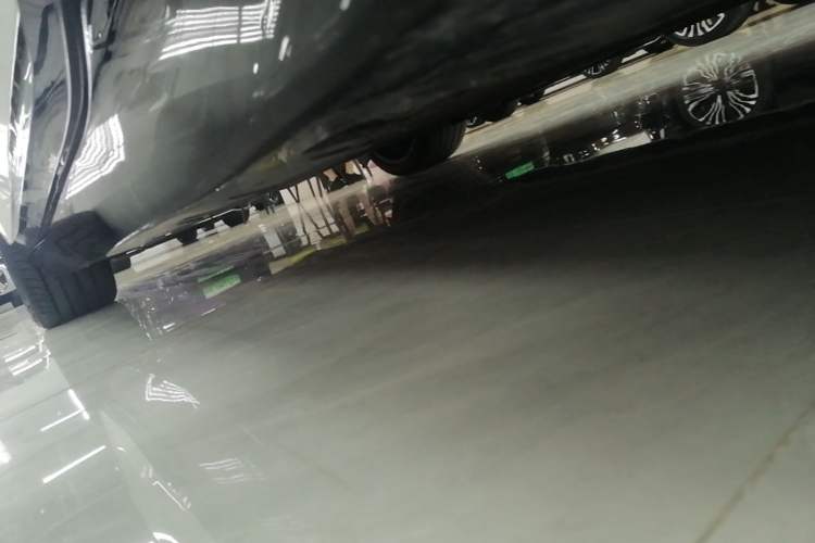 Used Avatr 12 2025 Ultra Extended-Range Edition Right Side Sill