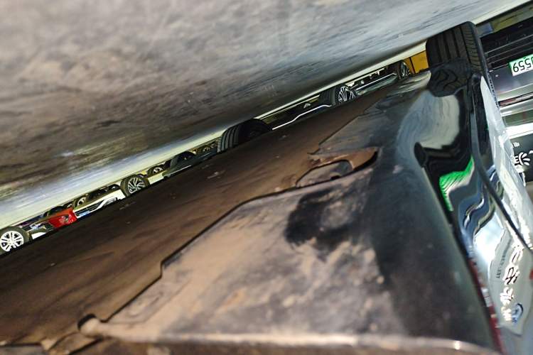 Used Avatr 12 2025 Updated Ultra All-Electric Four-Wheel Drive Right Side Sill