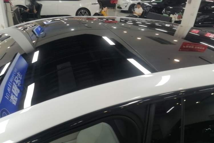 Used Avatr 12 2025 Ultra Extended-Range Edition Roof