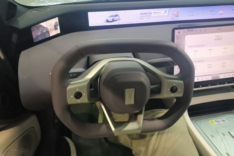 Used Avatr 12 2025 Refresh Max Extended-Range Version Steering Wheel