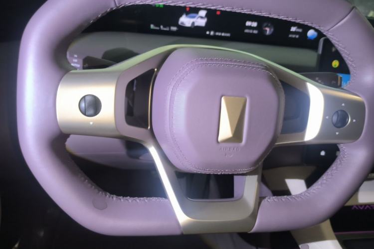 Used Avatr 12 2025 Ultra All-Electric Four-Wheel Drive Steering Wheel