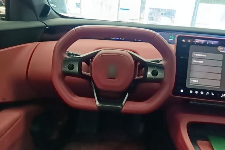 Used Avatr 12 2025 Year Updated Ultra Extended-Range Version Steering Wheel