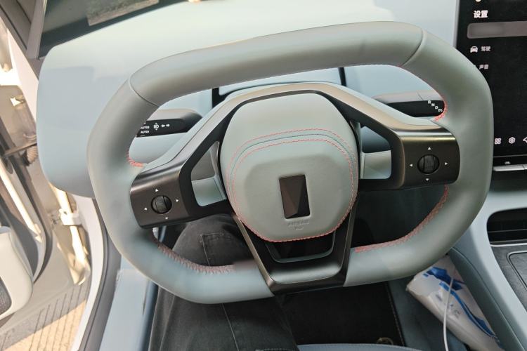 Used Avatr 12 2025 Master All-Electric Four-Wheel Drive Steering Wheel