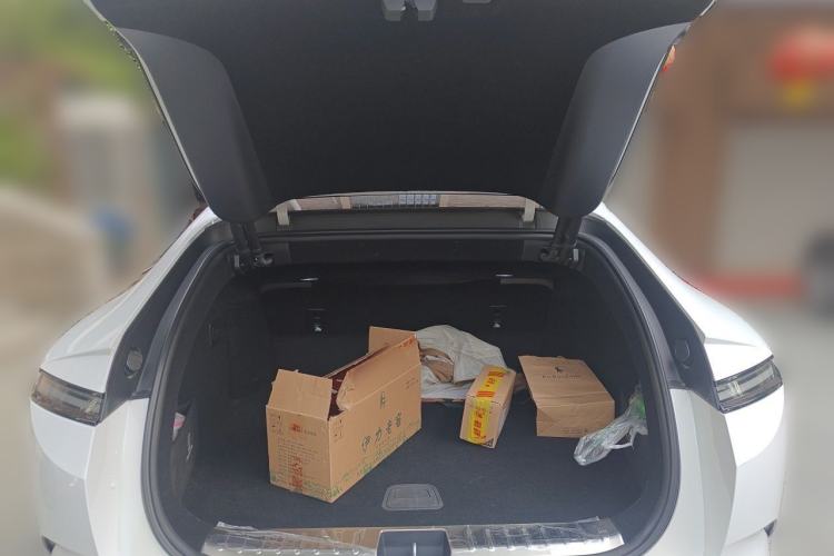 Used Avatr 12 2025 Ultra Extended-Range Edition Trunk
