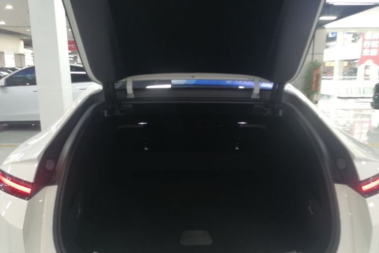 Used Avatr 12 2025 Ultra Extended-Range Edition Trunk