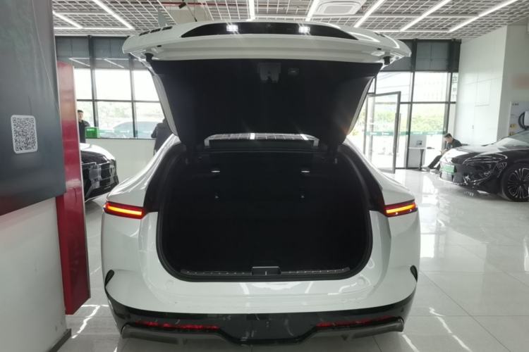 Used Avatr 12 2025 Ultra All-Electric Four-Wheel Drive Trunk