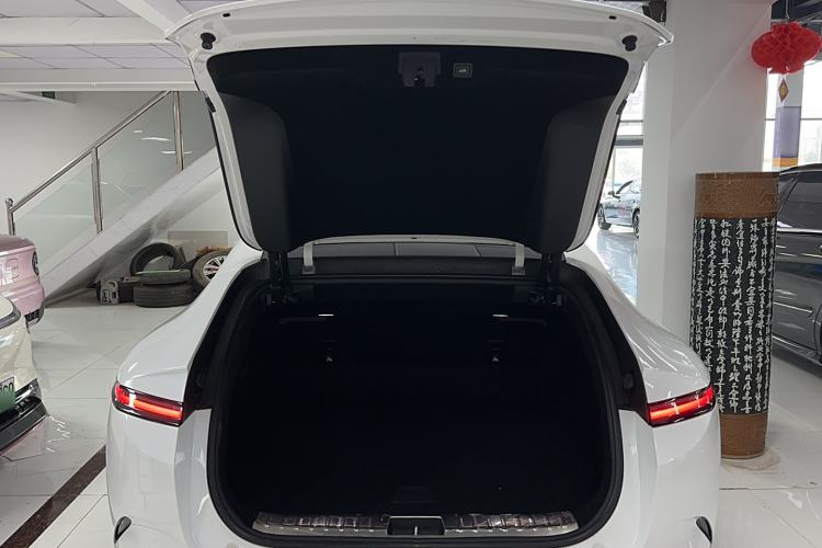 Used Avatr 12 2025 Ultra Extended-Range Edition Trunk