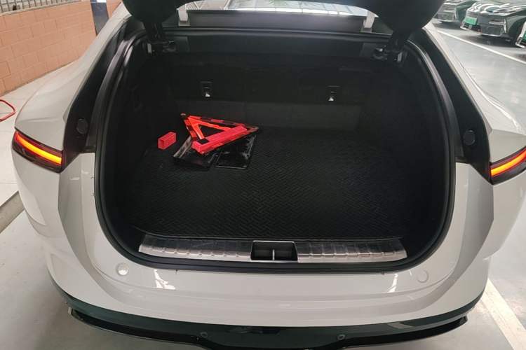 Used Avatr 12 2025 Max Extended-Range Edition Trunk