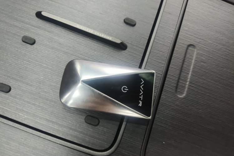 Used Avatr 12 2025 Year Updated Ultra Extended-Range Version Vehicle Key