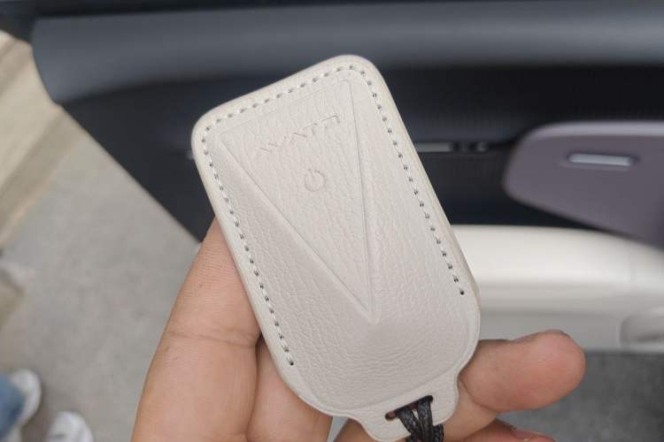 Used Avatr 12 2025 Ultra Extended-Range Edition Vehicle Key