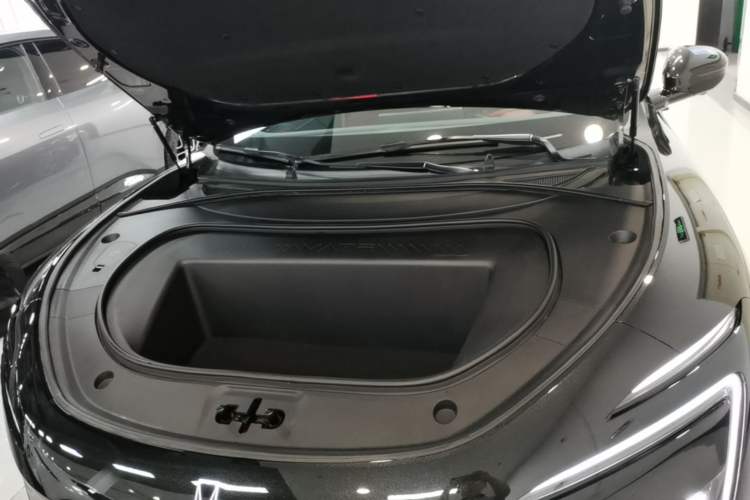Used Avatr 12 2026 Ultra Pure-Electric All-Wheel-Drive Version Engine Bay