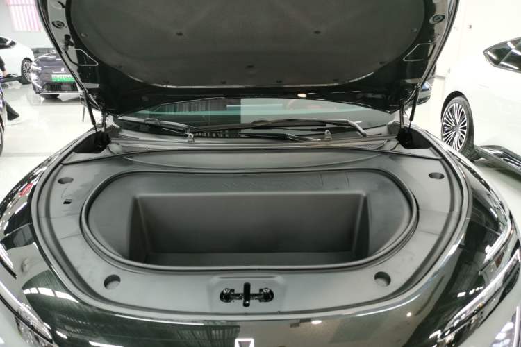 Used Avatr 12 2026 Ultra Pure-Electric All-Wheel-Drive Version Engine Bay