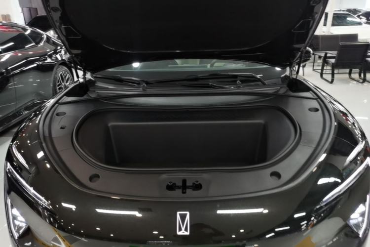 Used Avatr 12 2026 Ultra Pure-Electric All-Wheel-Drive Version Engine Bay