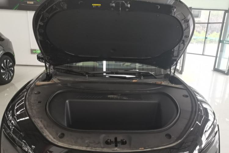 Used Avatr 12 2026 Ultra Pure-Electric All-Wheel-Drive Version Engine Bay