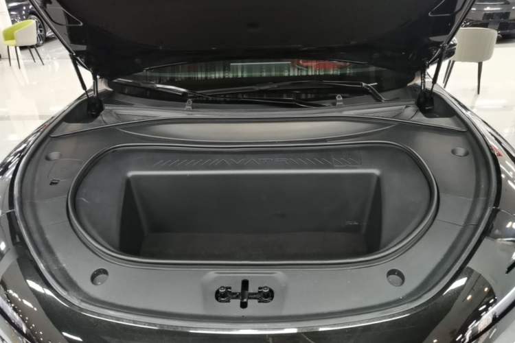 Used Avatr 12 2026 Ultra Pure-Electric All-Wheel-Drive Version Engine Bay