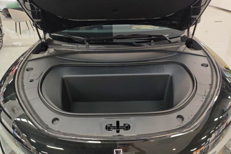 Used Avatr 12 2026 Ultra Pure-Electric All-Wheel-Drive Version Engine Bay