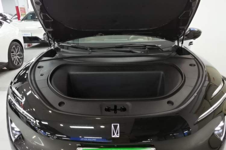 Used Avatr 12 2026 Ultra Pure-Electric All-Wheel-Drive Version Engine Bay