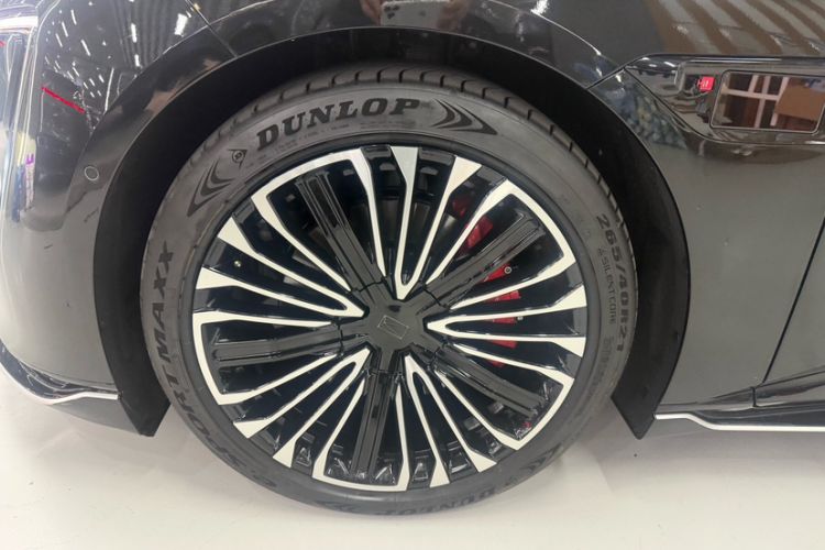 Used Avatr 12 2026 Ultra Pure-Electric All-Wheel-Drive Version Exterior 2