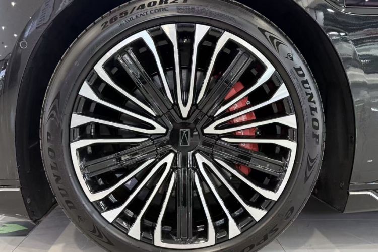 Used Avatr 12 2026 Ultra Pure-Electric All-Wheel-Drive Version Exterior 3