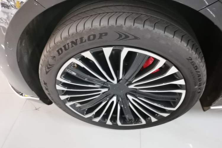Used Avatr 12 2026 Ultra Pure-Electric All-Wheel-Drive Version Exterior 4