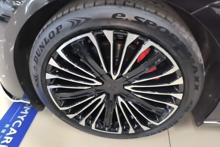 Used Avatr 12 2026 Ultra Pure-Electric All-Wheel-Drive Version Exterior 4