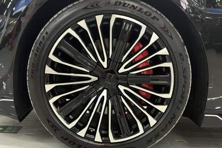 Used Avatr 12 2026 Ultra Pure-Electric All-Wheel-Drive Version Exterior 7