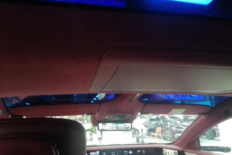 Used Avatr 12 2026 Royal Theater Edition Headliner