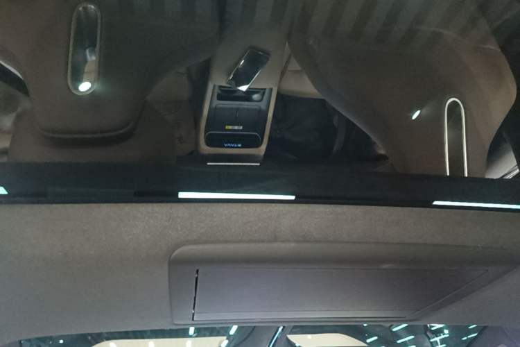 Used Avatr 12 2026 Ultra Pure-Electric All-Wheel-Drive Version Headliner